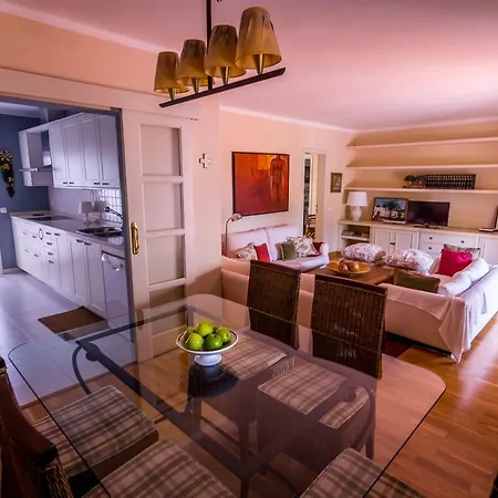 Carmen Lanzarote Villa Costa Teguise